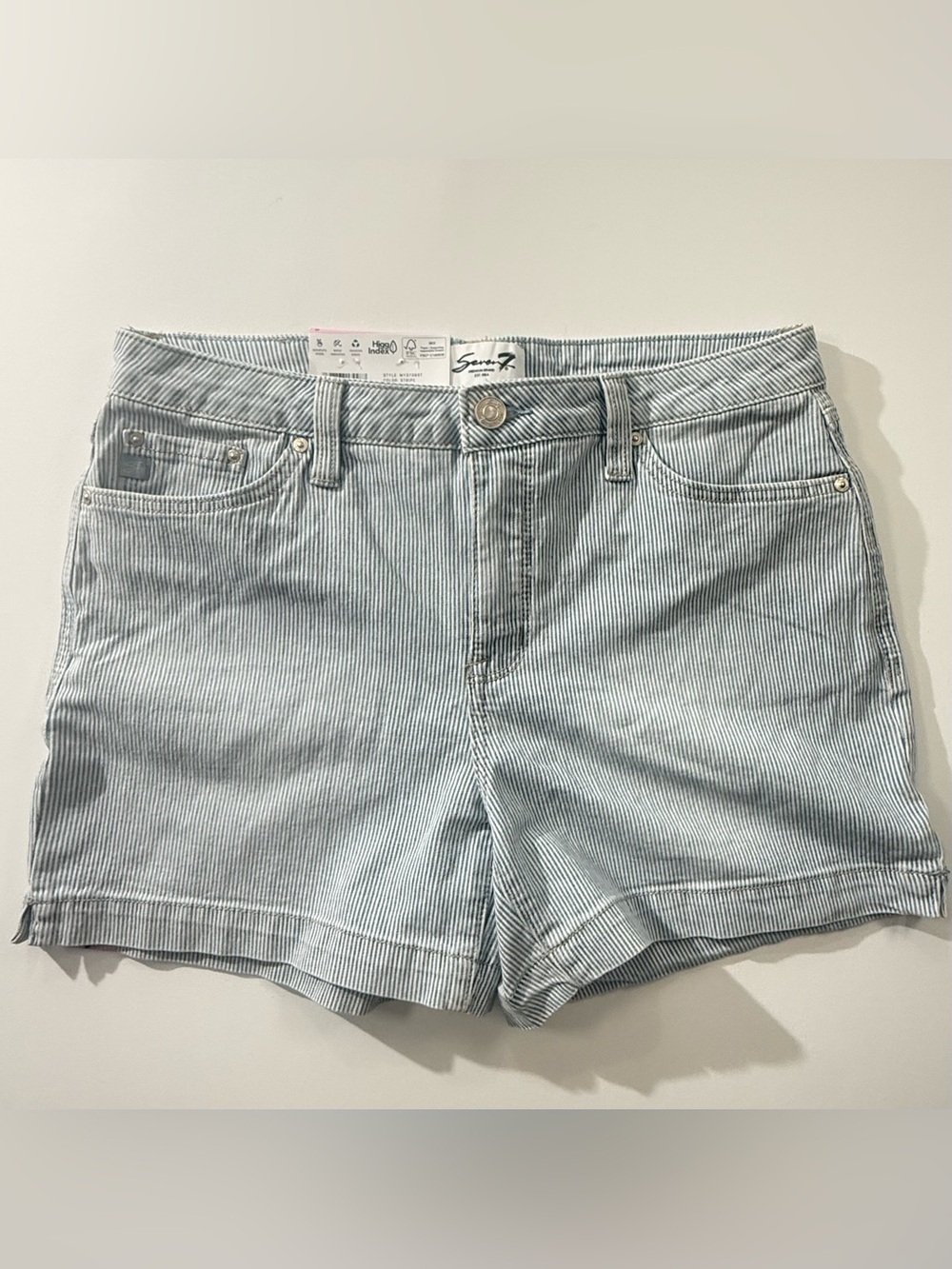 Seven7 High Rise Weekend Shorts Striped Denim Size 6 NWT 5” Inseam